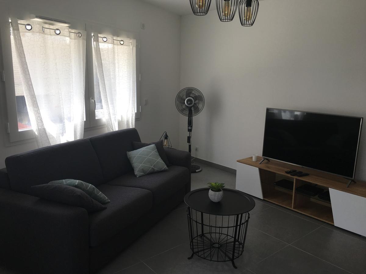 Relax In Apartment